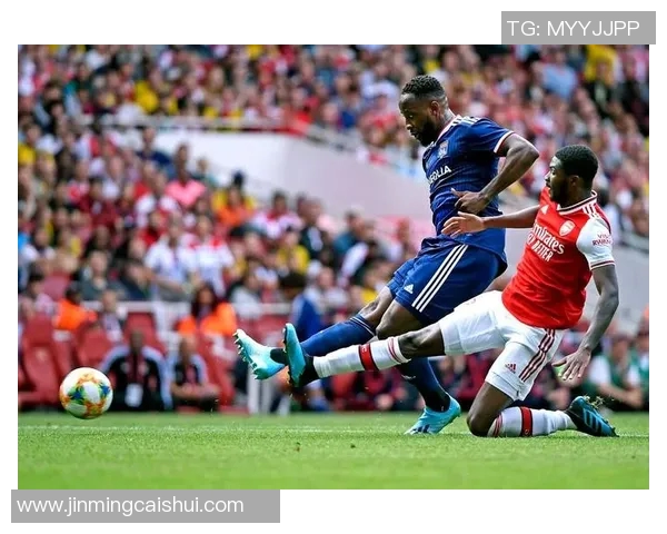 德罗巴在对阵巴萨的经典进球瞬间回顾与分析