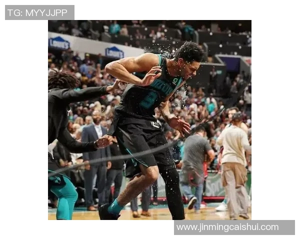 赵泰隆的篮球人生：从青涩少年到职业球员的奋斗历程与辉煌成就