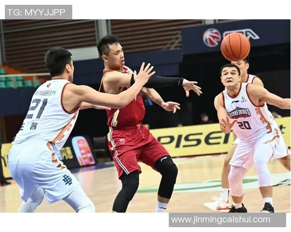 重庆篮球队与南京篮球队赛后技术分析与战术复盘探讨