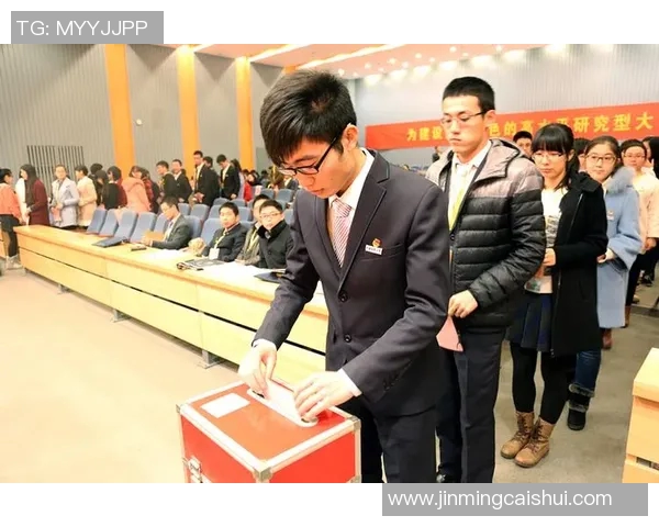 钟诚:在时代浪潮中坚定前行的青年力量与梦想追寻之路 钟诚:在时代浪潮中坚定前行的青年力量与梦想追寻之路