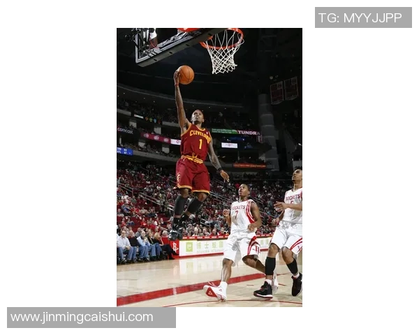 2006年NBA季后赛火箭对阵骑士的精彩对决回顾与分析 2006年NBA季后赛火箭对阵骑士的精彩对决回顾与分析